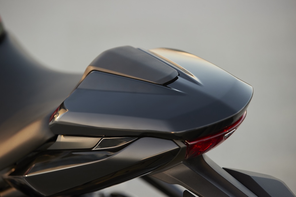 Triumph Reveals New Daytona 660