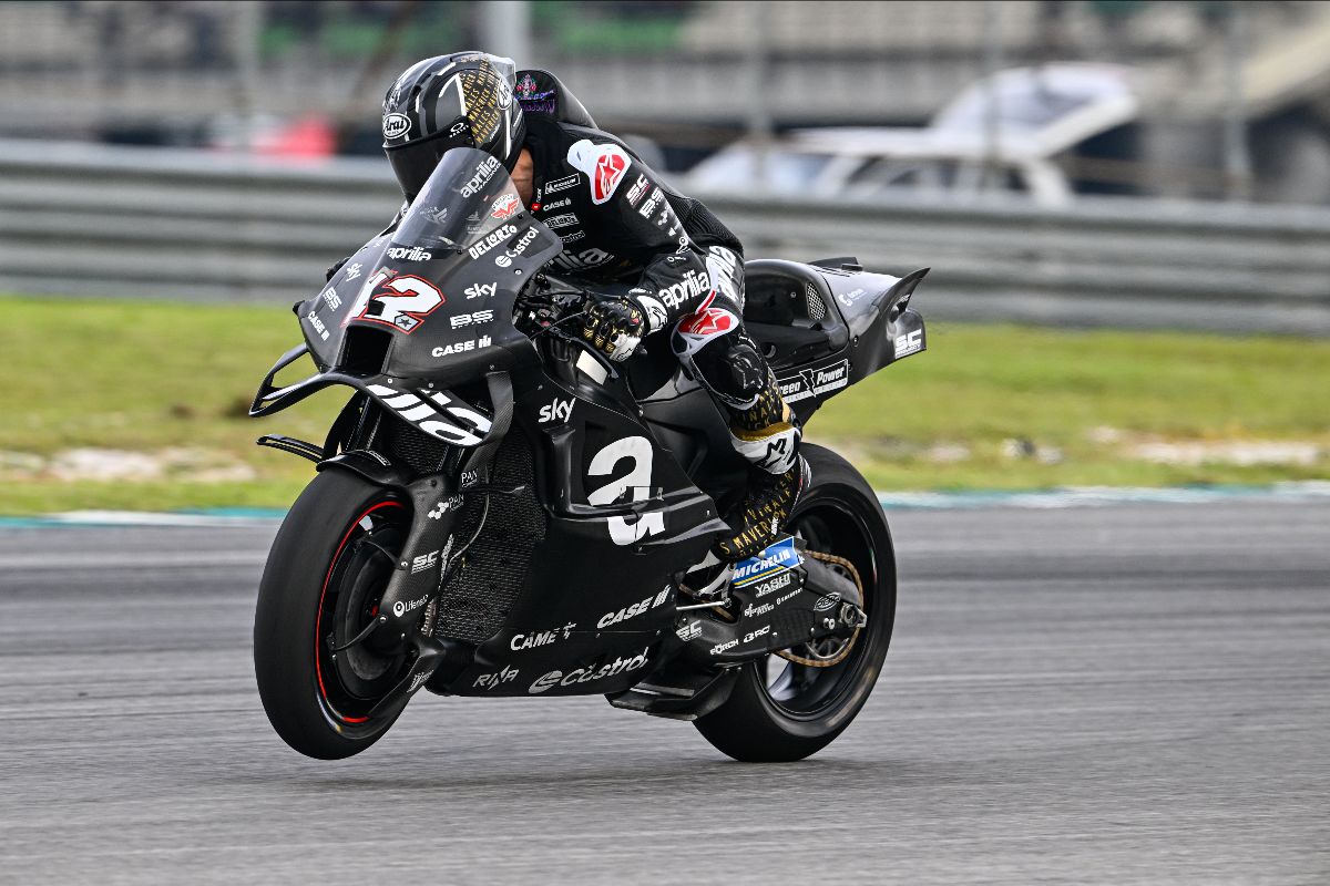 #sepangtest: Martin & Acosta Steal The Limelight On Day 1