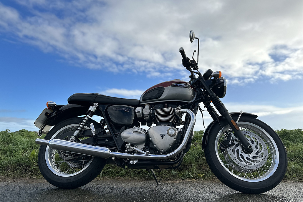 The Triumph Bonneville T120:  A Timeless Legend of  Performance and Elegance