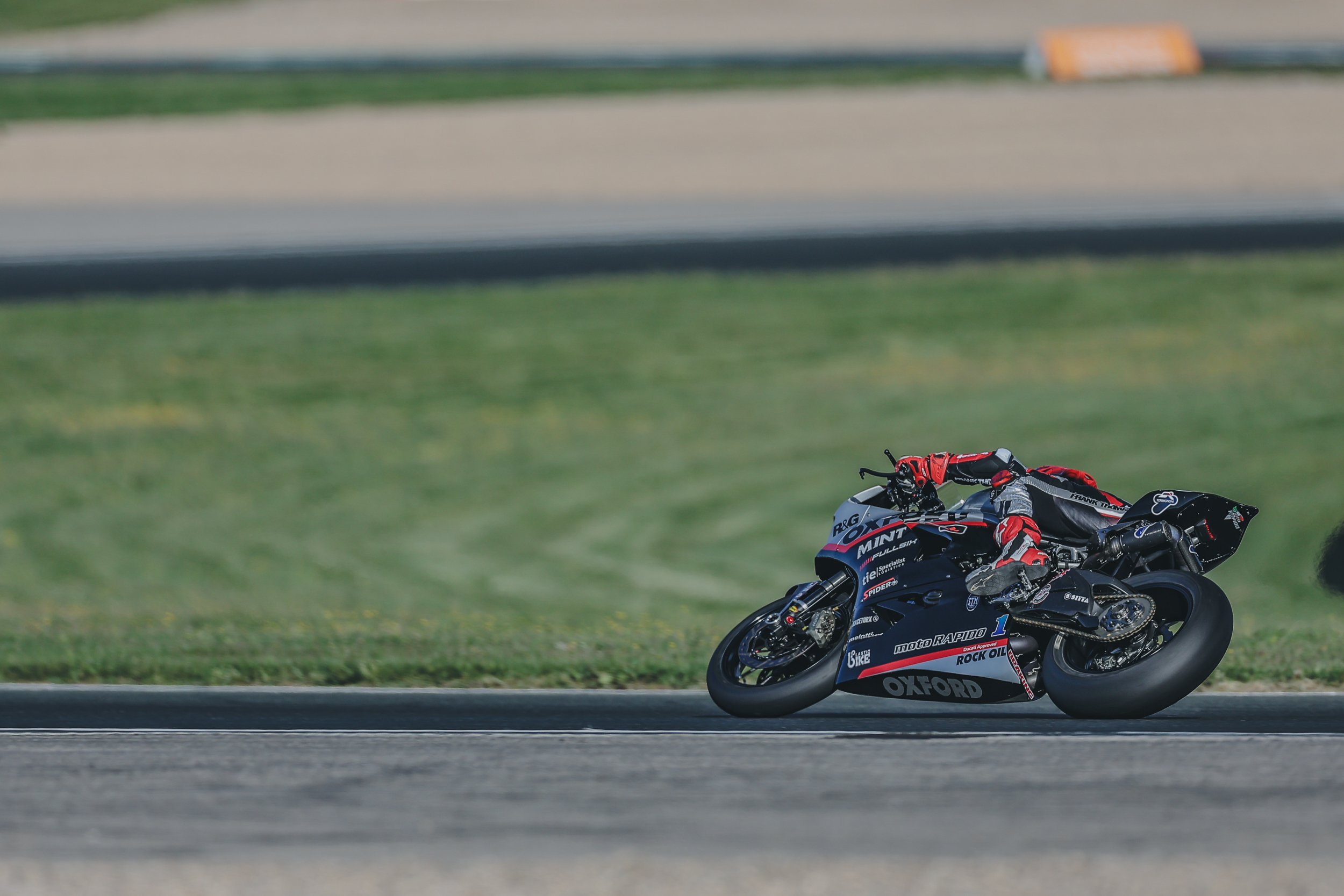 Bennetts British Superbike Championship And Support Classes Deliver Action-packed Day Of Racing At Circuito De Navarra