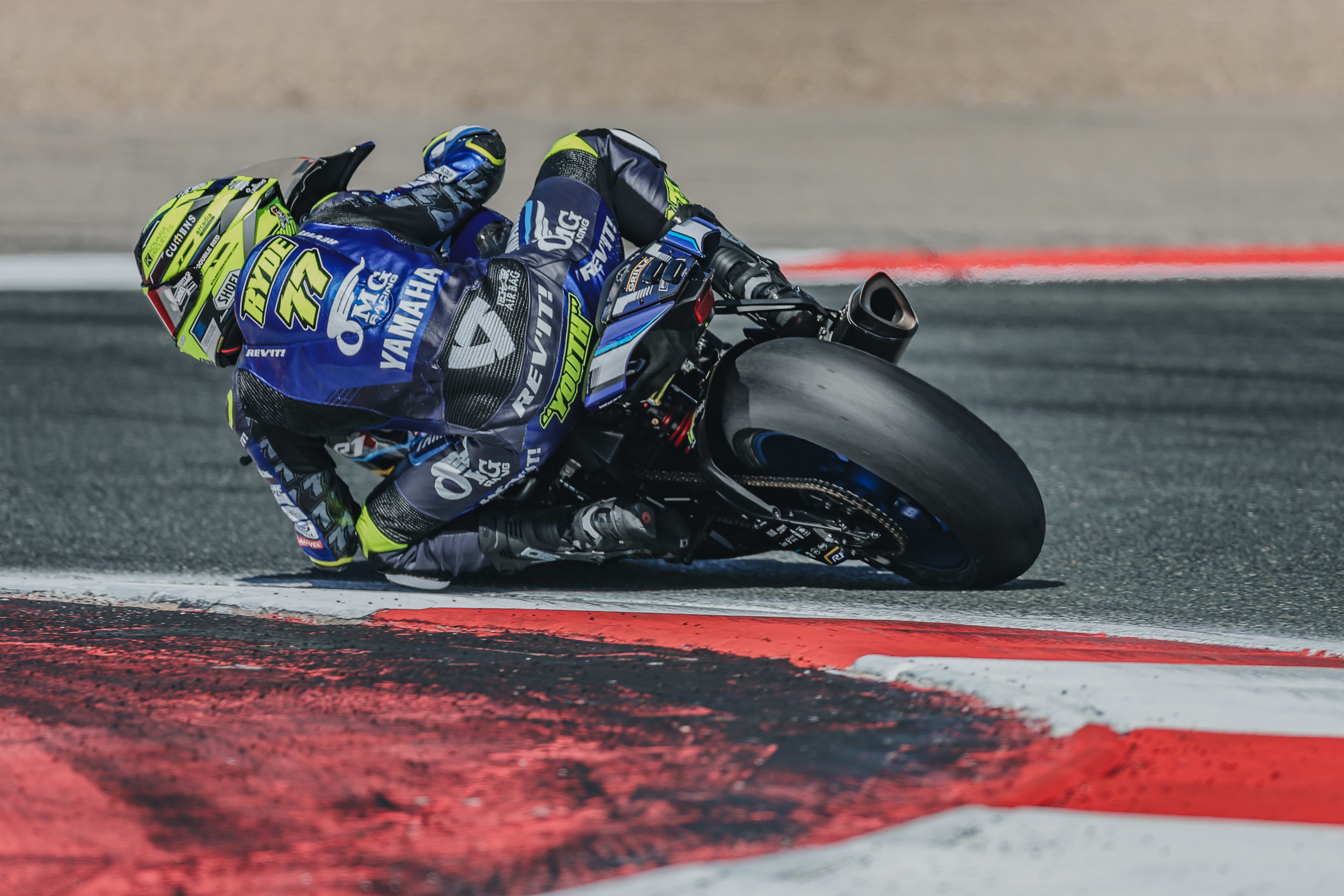 British Superbike Championship And Support Classes Deliver Intense Action In Season Opening Day At Circuito De Navarra