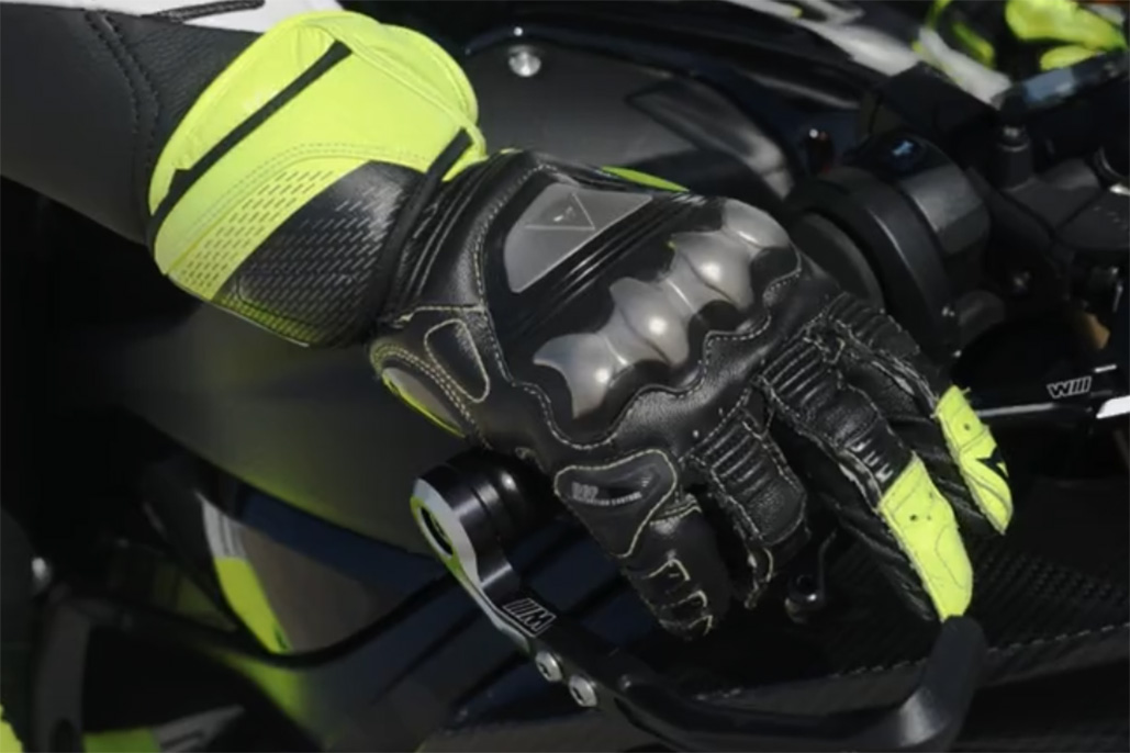 Dainese Metal 7 Gloves: ultimate MotoGP-level protection in every detail