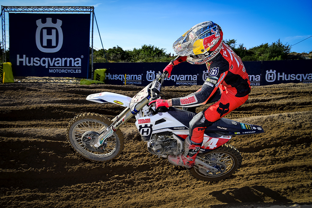 It’s Fun In The Sun For Prado And De Wolf In Sardegna