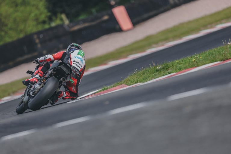 Bennetts British Superbike Championship Concludes Intense Test At Oulton Park