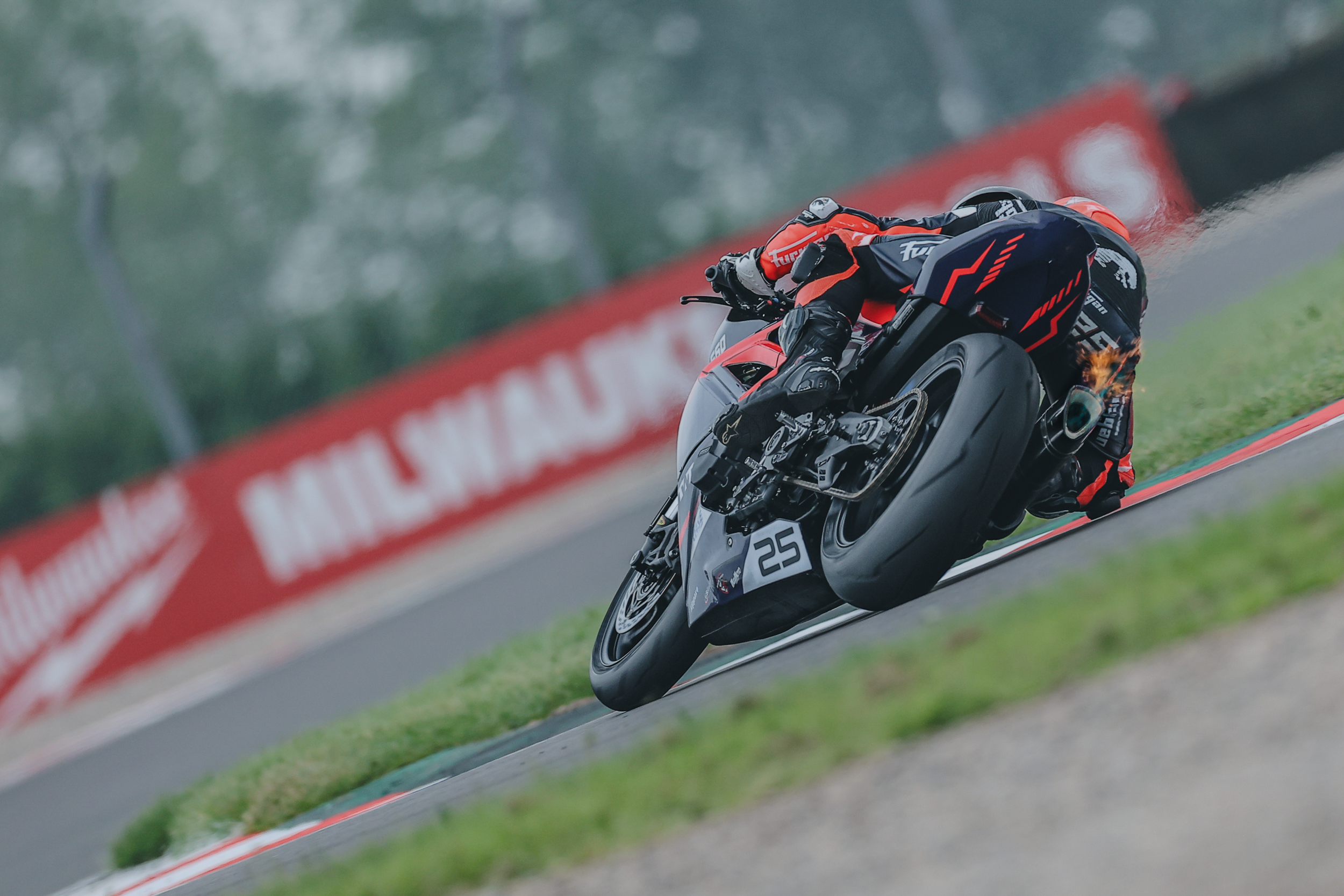 Colombi Dominates Donington Park With Double Victory In Pirelli National Sportbike Championship