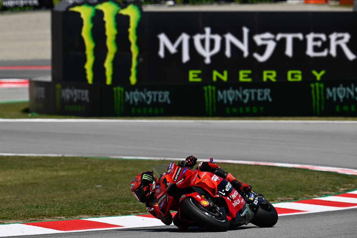 Espargaro Takes Fairytale Pole To Head Bagnaia And Raul Fernandez