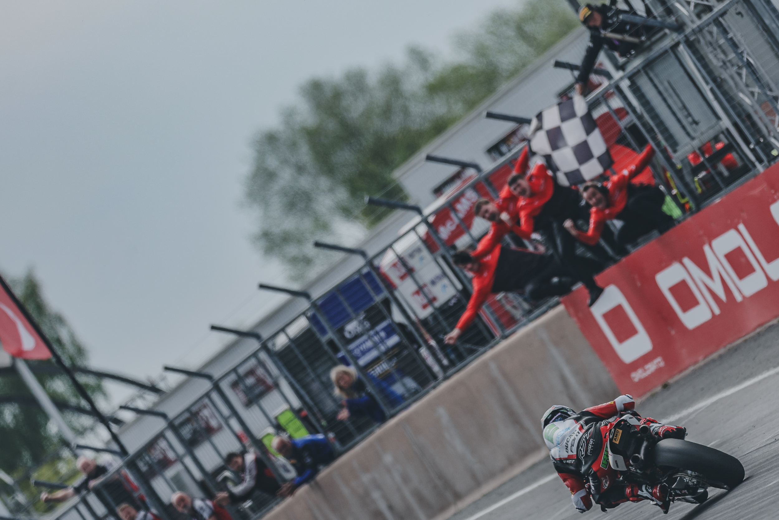 Irwin's Oulton Park Domination: Triple Delight For Pbm Ducati