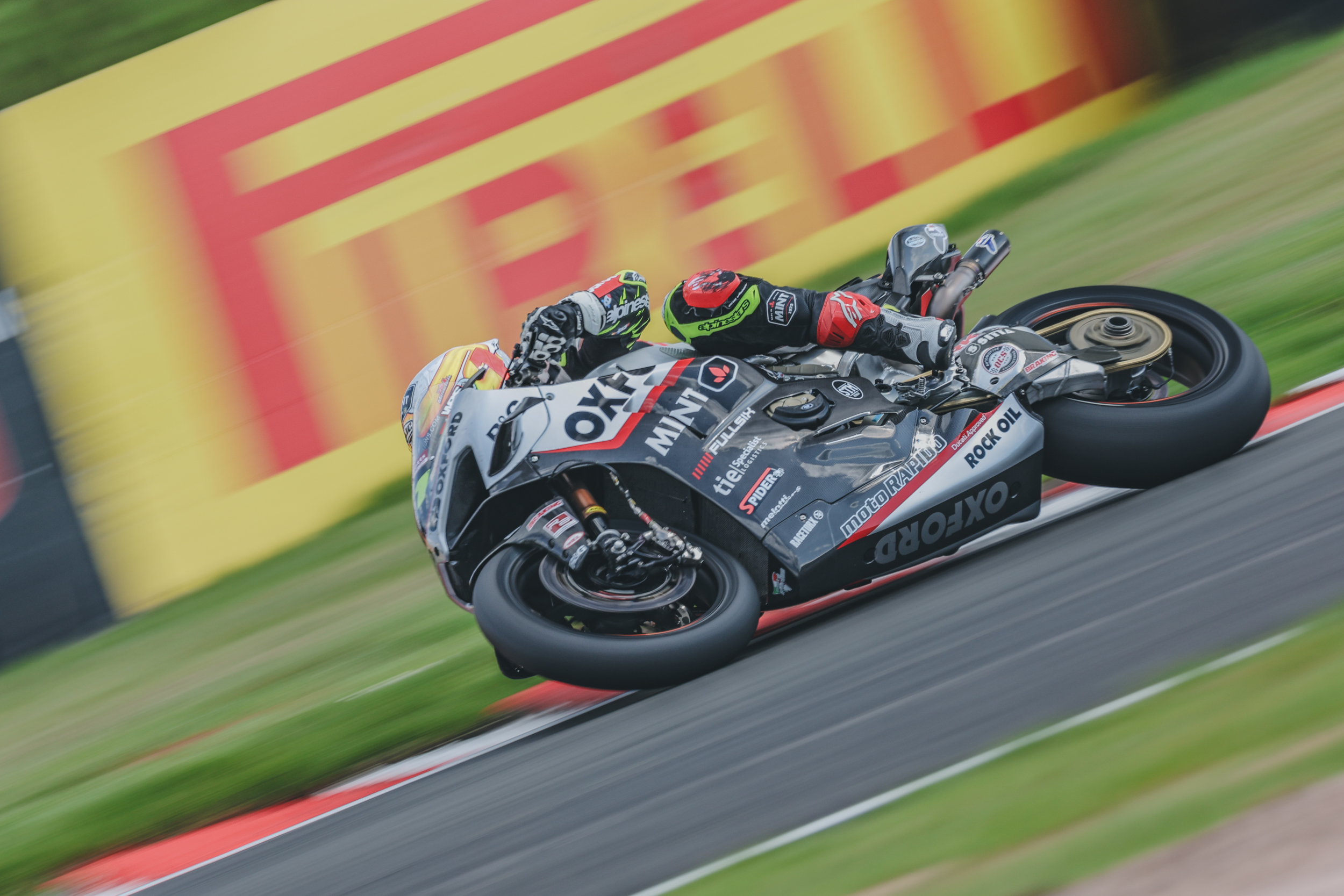 Irwin's Oulton Park Domination: Triple Delight For Pbm Ducati