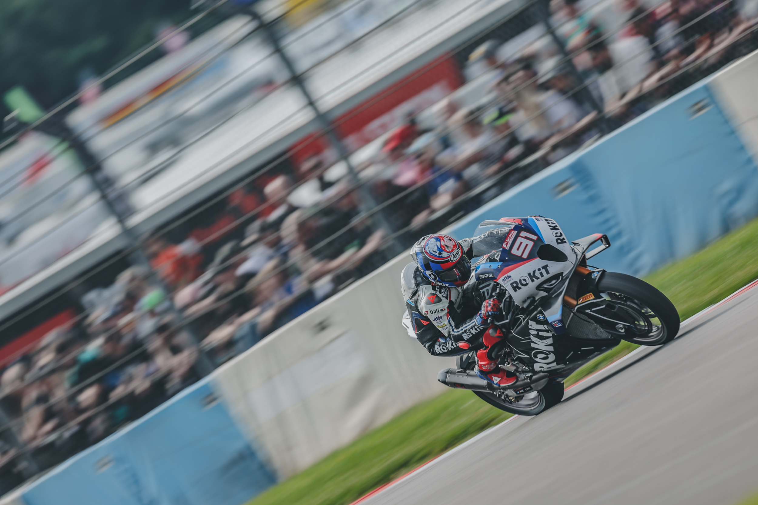 Ryde Storms To Victory In Thrilling Race 1 At Donington Park