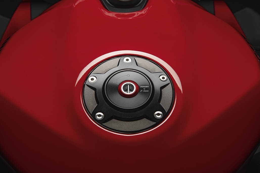 Streetfighter V2: Ducati Performance Accessories To Enhance Design And Performance