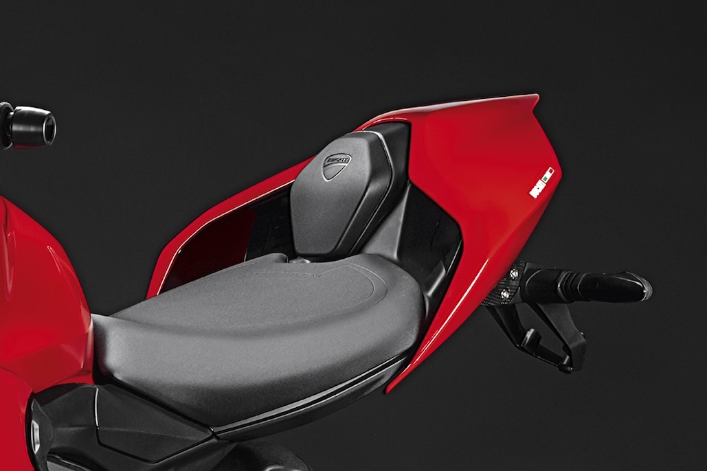 Streetfighter V2: Ducati Performance Accessories To Enhance Design And Performance