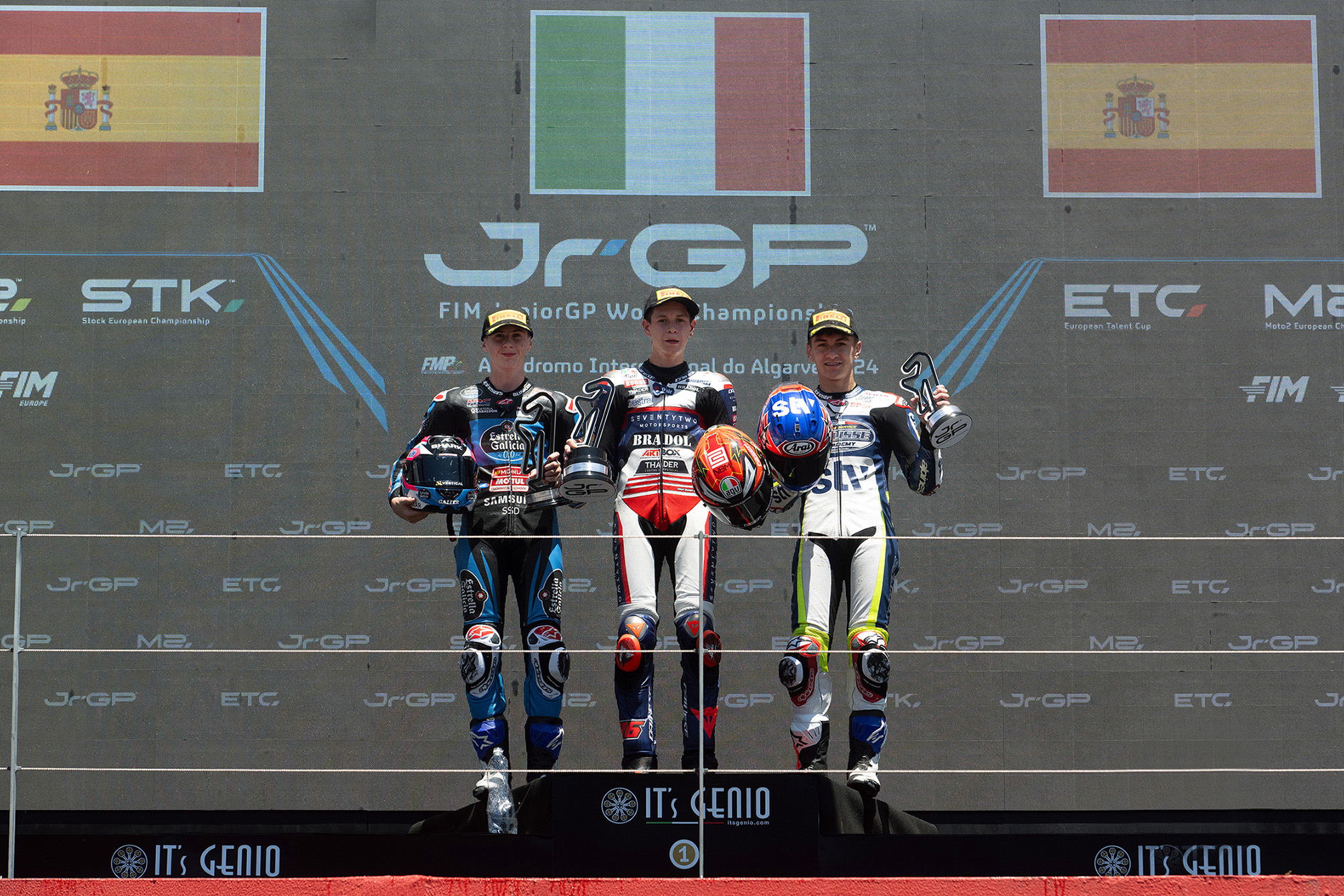 Carpe And Pini Take Fim Juniorgp Honours As Title Battles Heat