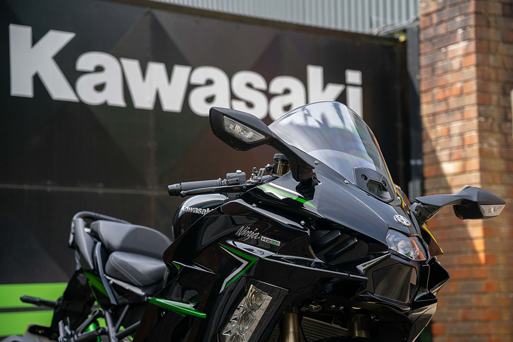 Kawasaki Partners With Jonny Davies For Guinness World Record Attempt