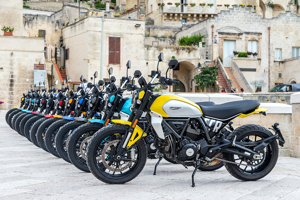 Scrambler Ducati launches a challenge to all its enthusiasts