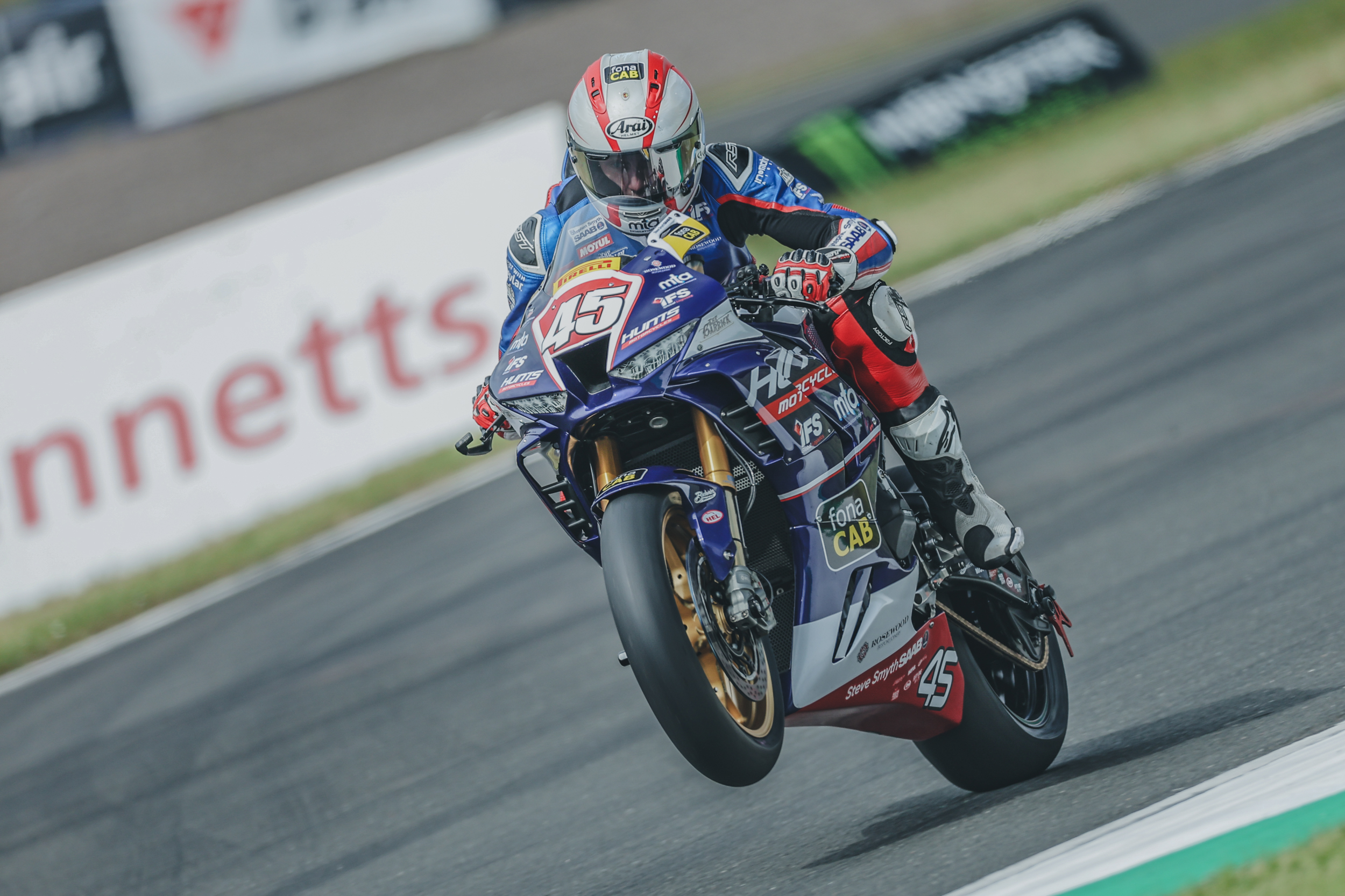 Swann Soars To Victory As Todd And Talbot Complete Podium In Thrilling Pirelli National Superstock Race 1 At Knockhill