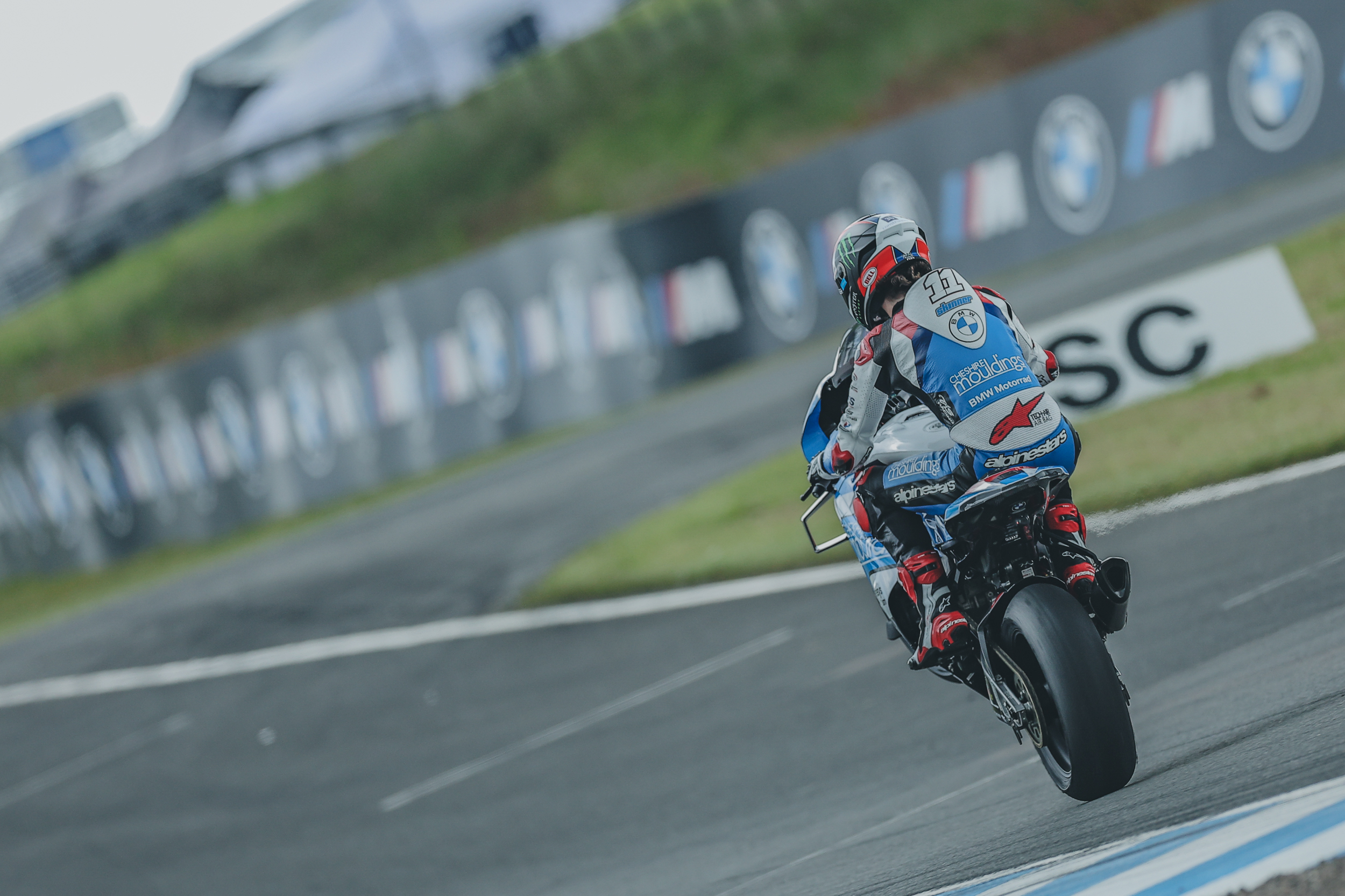 Tommy Bridewell Dominates Race One At Knockhill In A Commanding Performance