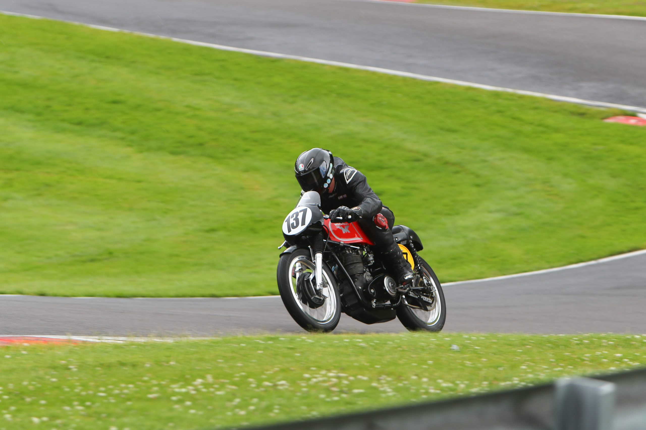 Bemsee - The Weather Gods Above Cadwell Park Didn't Get The Memo