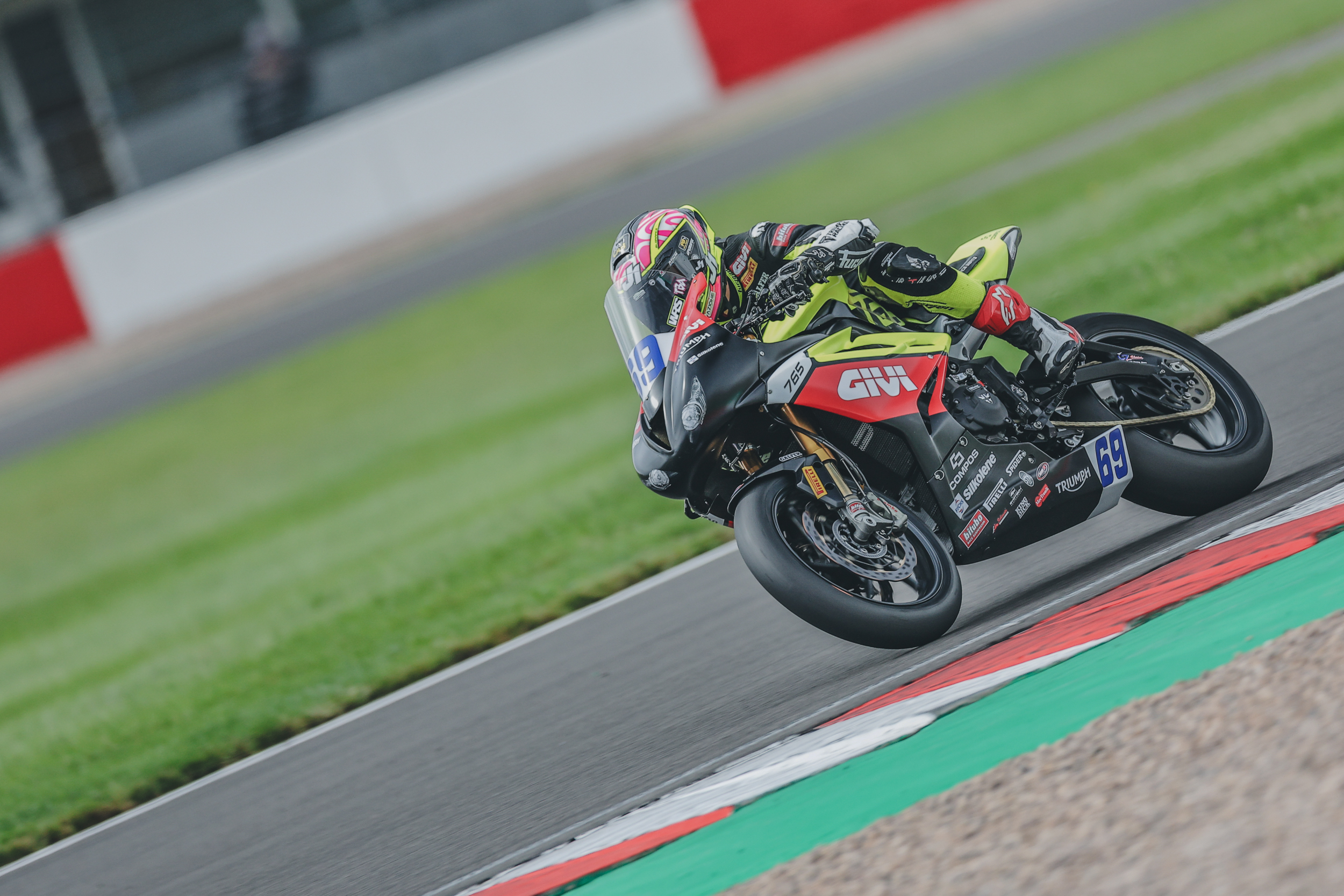 Huertas Storms To Victory In Thrilling Donington Supersport Clash