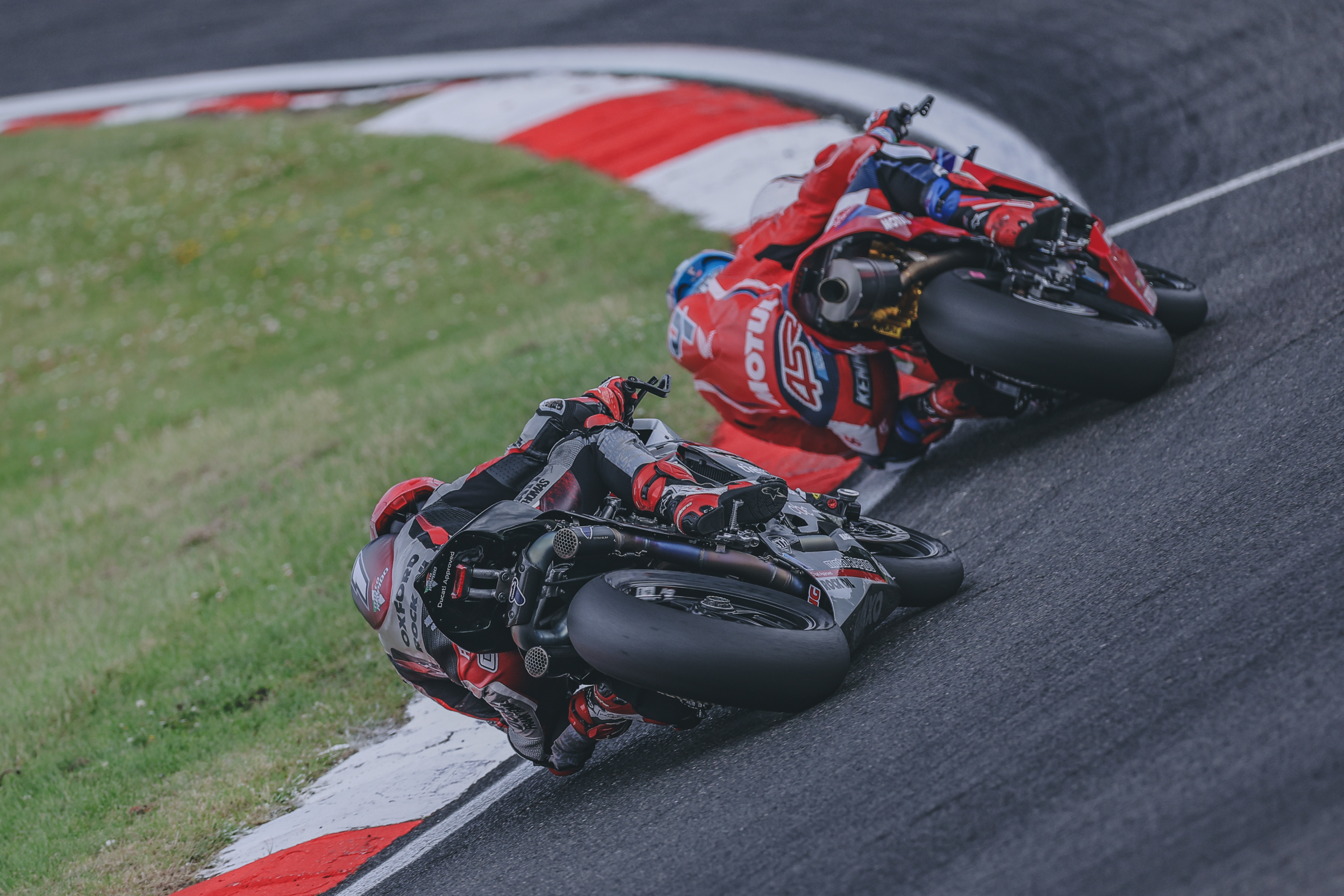 Kennedy Edges Currie In Thrilling Supersport Sprint At Brands Hatch