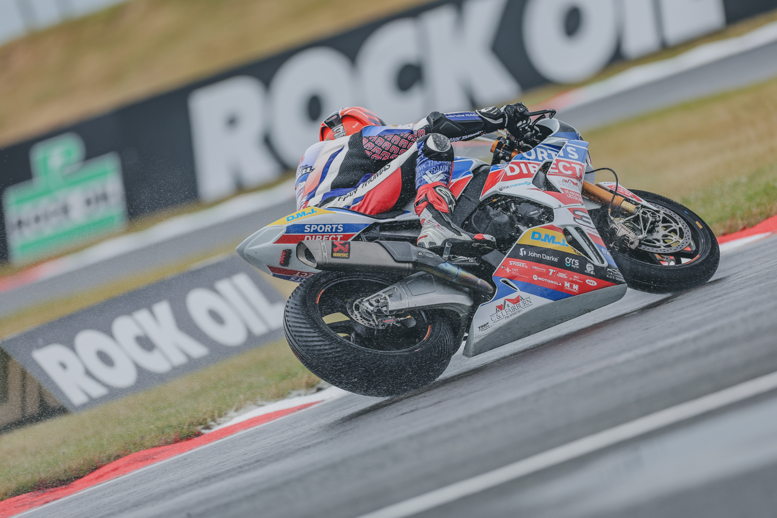 Stacey Whips Up A Storm And Triumphs In Dramatic Snetterton Superbike Race