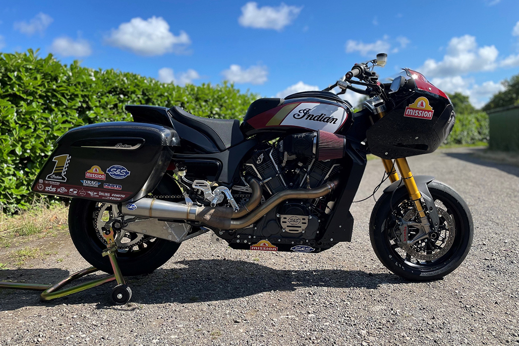 USA Indian Challenger ‘Bagger’ Replica Race Bike Up For Auction