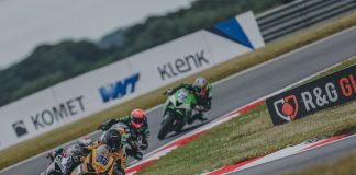 Unpredictable Weather Shakes Up Supersport At Snetterton