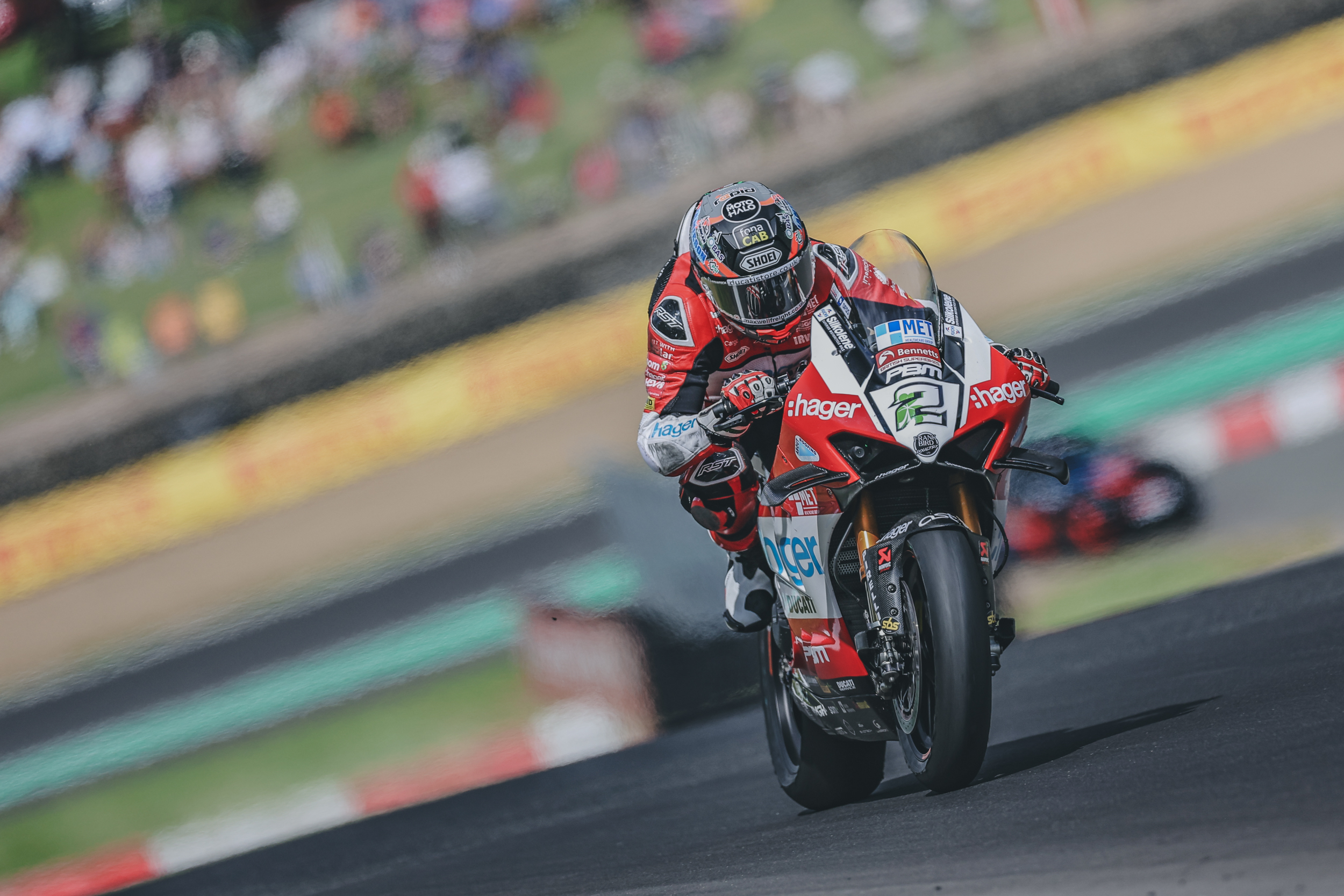 Vickers Dominates Day 2 At Brands Hatch Bsb