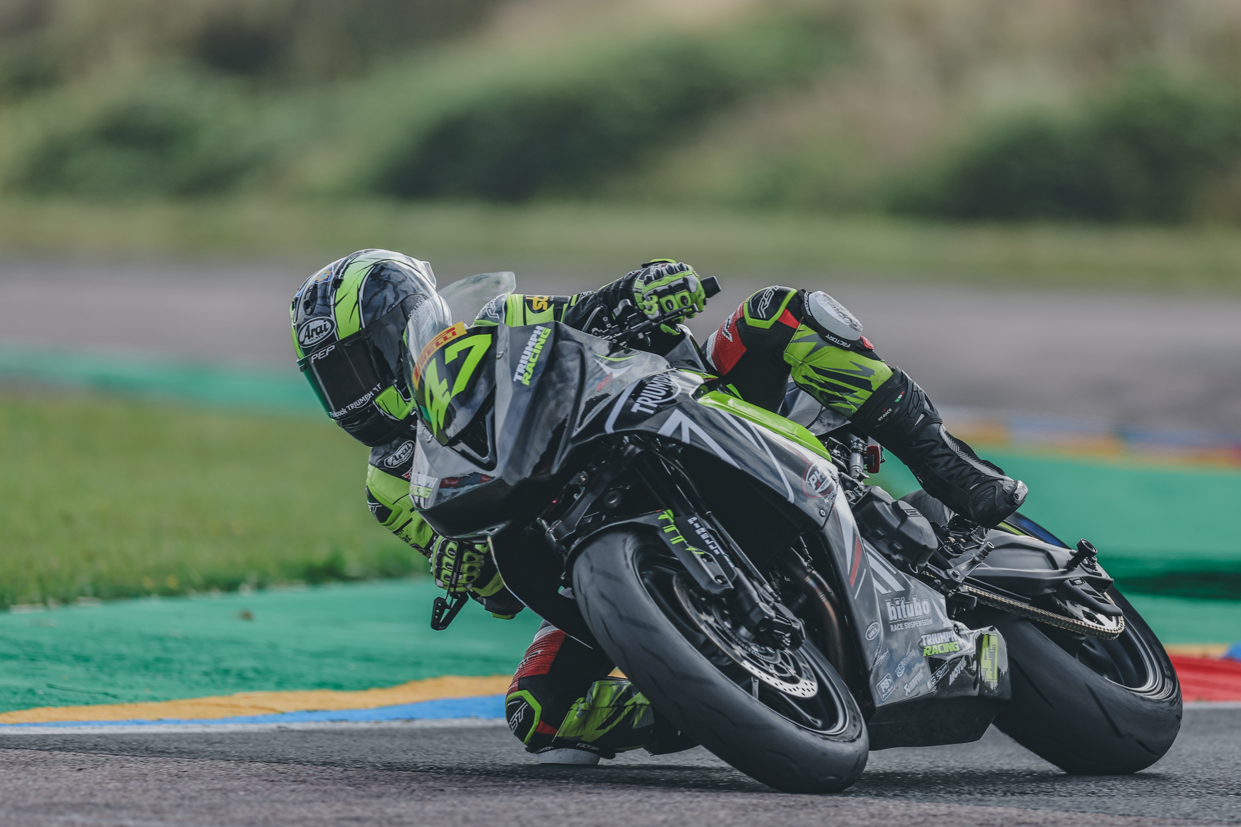 Cooper Commands Thruxton As Sportbike Class Heats Up