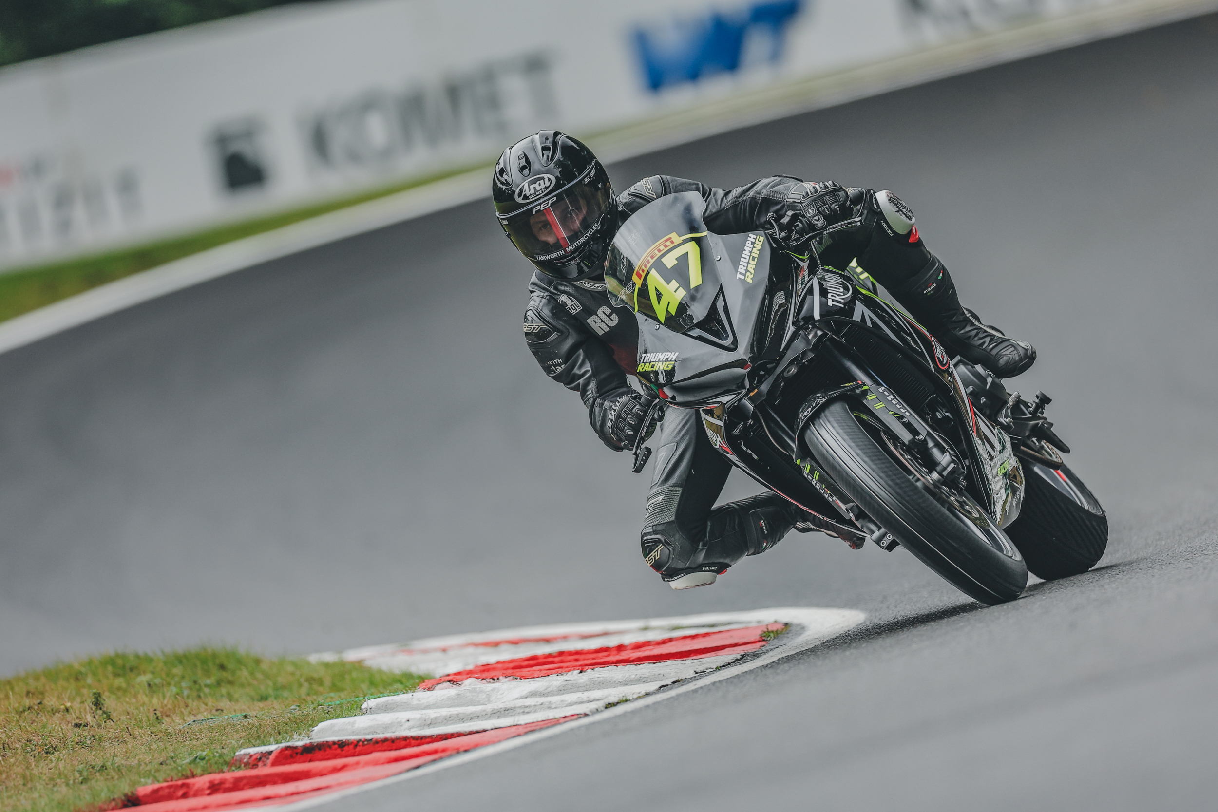 Pirelli National Sportbike With Moneybarn Vehicle Finance - Cadwell Park Weekend Recap