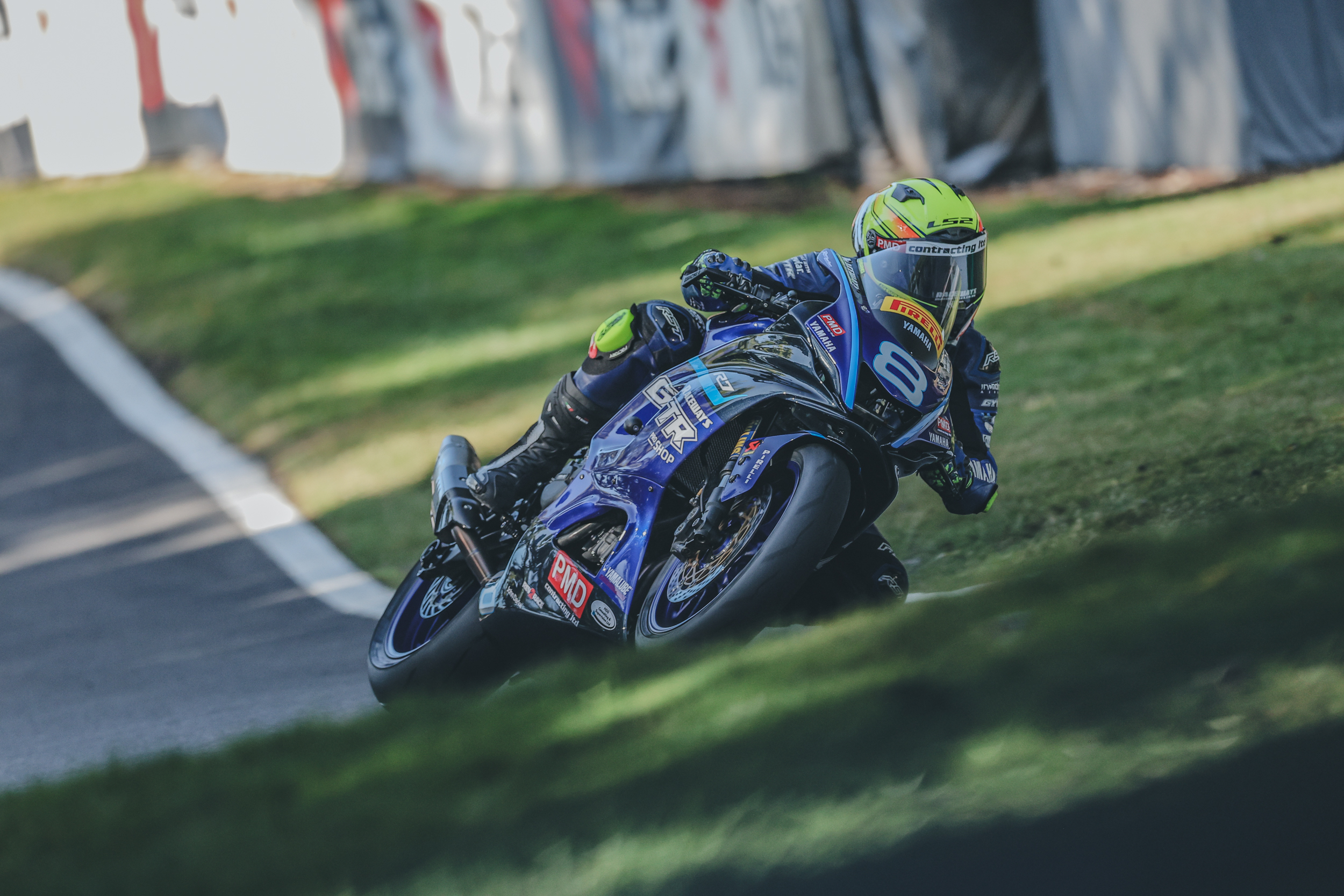 Pirelli National Sportbike With Moneybarn Vehicle Finance - Cadwell Park Weekend Recap