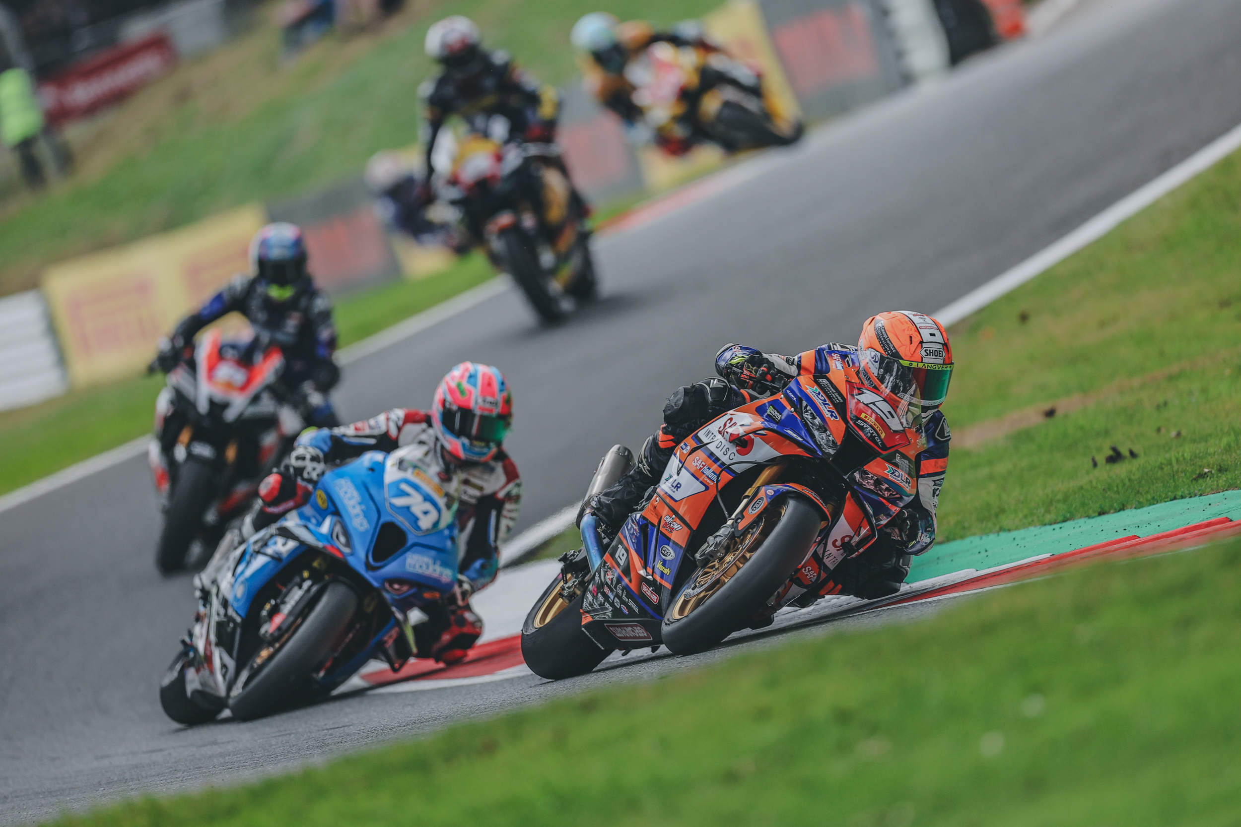 Pirelli National Superstock With Moneybarn Vehicle Finance - Cadwell Park Weekend Recap