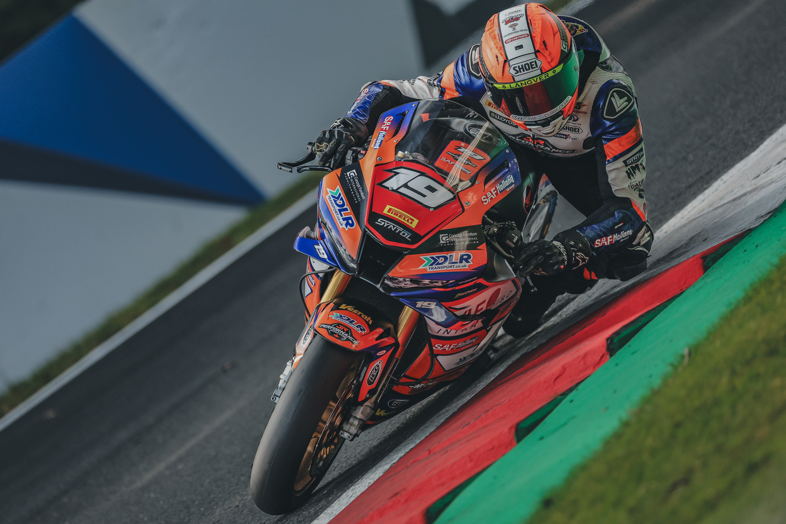 Pirelli National Superstock With Moneybarn Vehicle Finance - Cadwell Park Weekend Recap