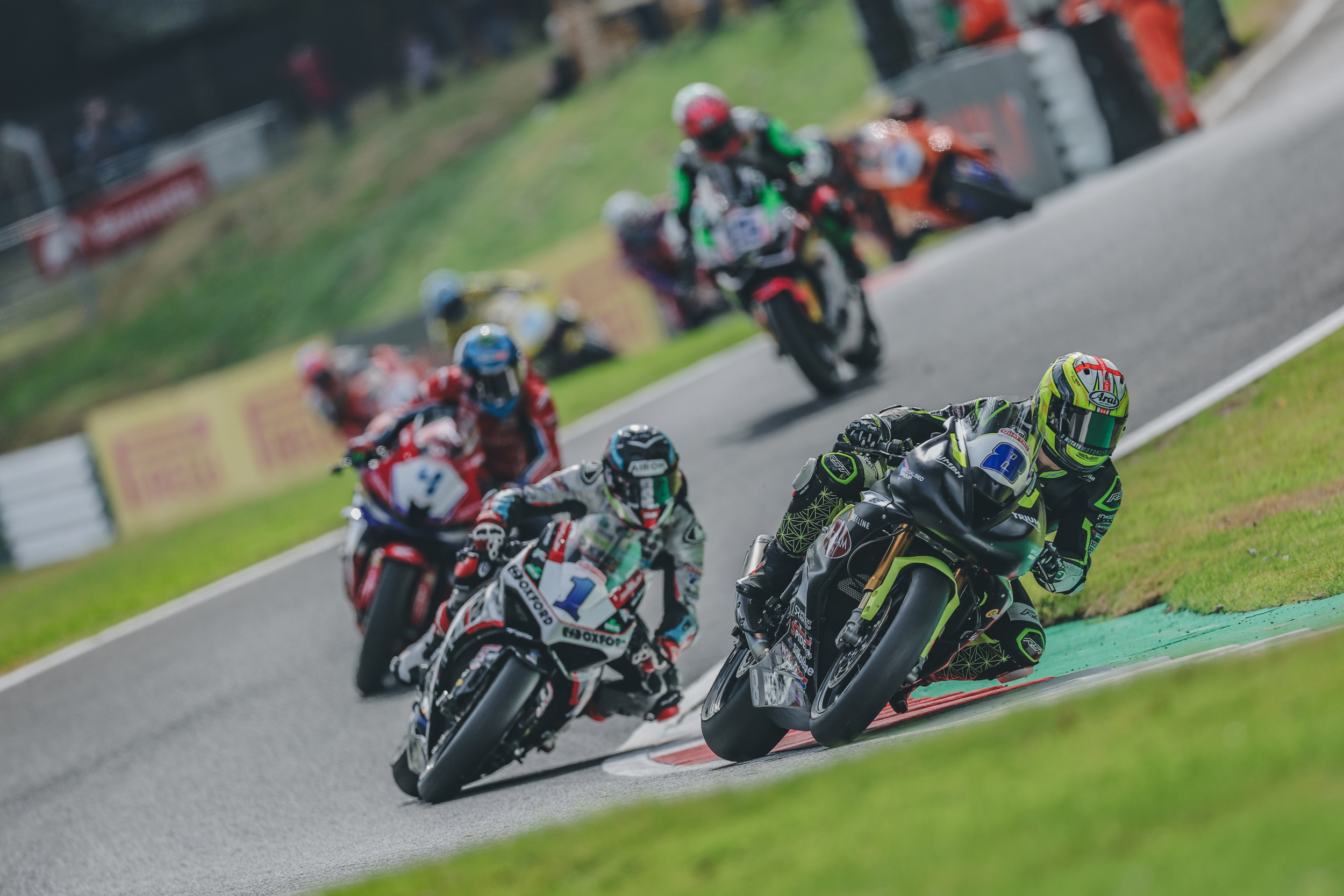 Quattro Group British Supersport & Gp2 / Hel Supersport Cup - Cadwell Park Monday Recap