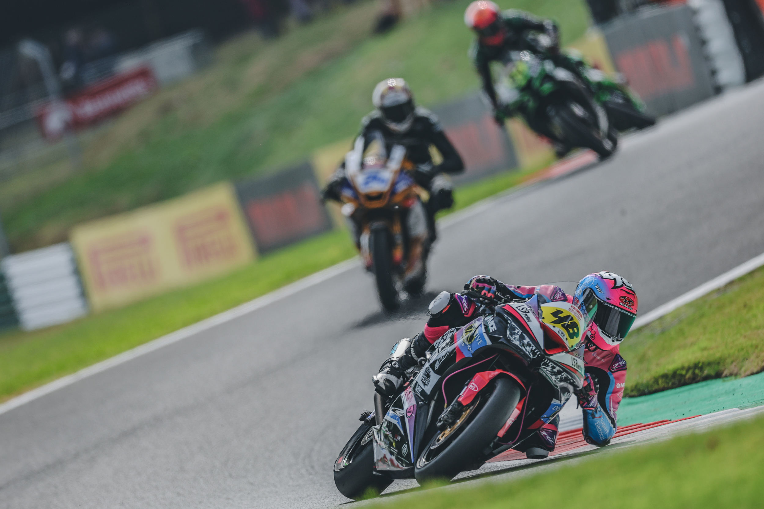 Quattro Group British Supersport & Gp2 / Hel Supersport Cup - Cadwell Park Monday Recap