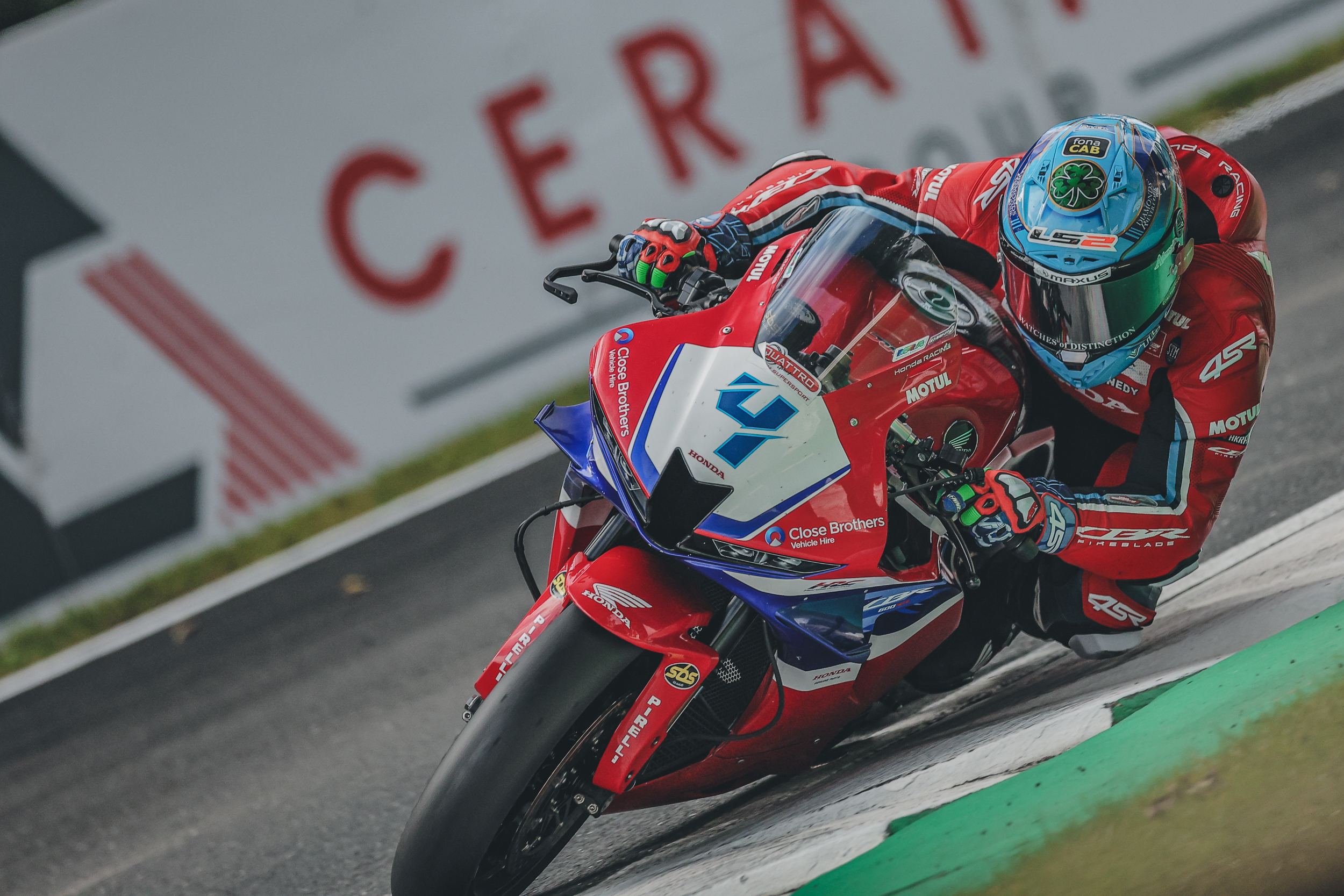 Quattro Group British Supersport & Gp2 / Hel Supersport Cup - Cadwell Park Monday Recap