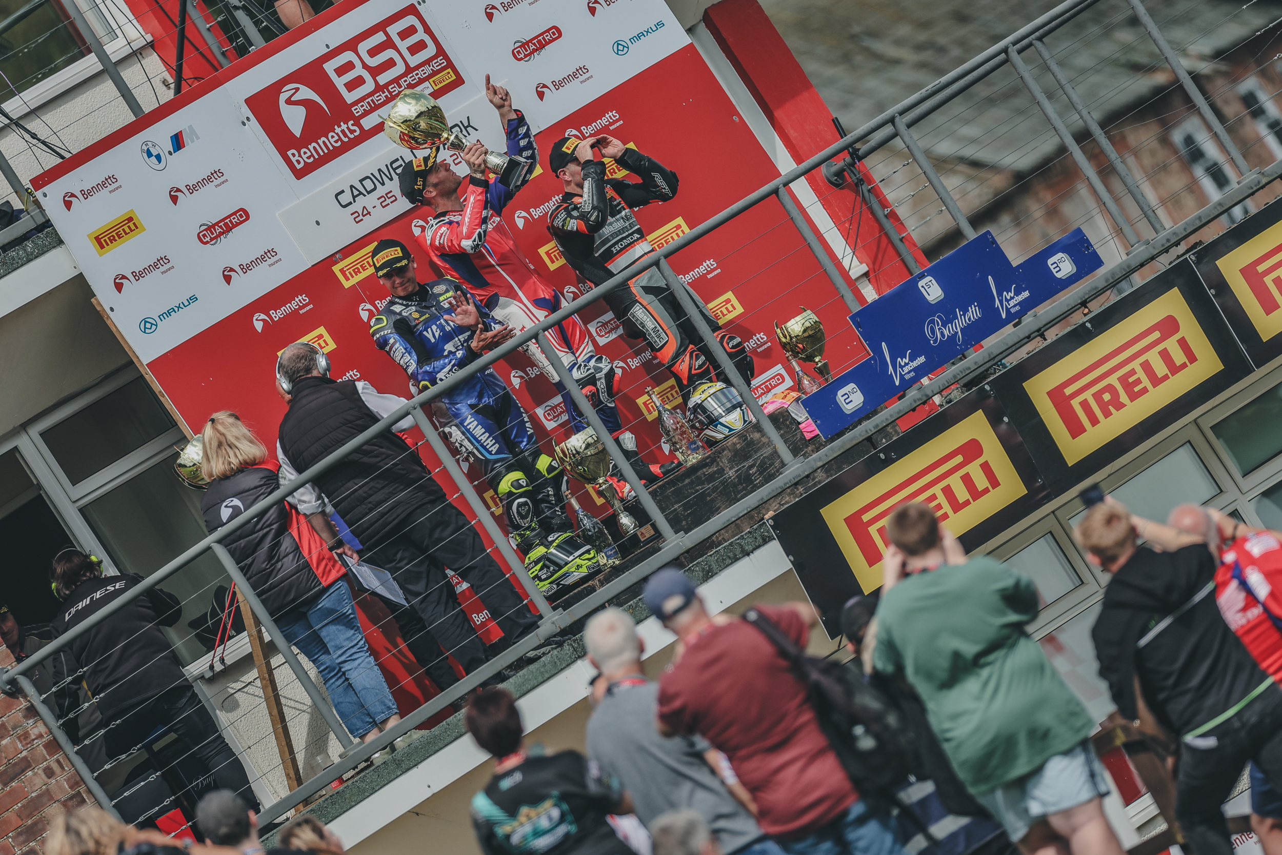 Ryde And Bridewell Share Honours In Thrilling Cadwell Park Showdown