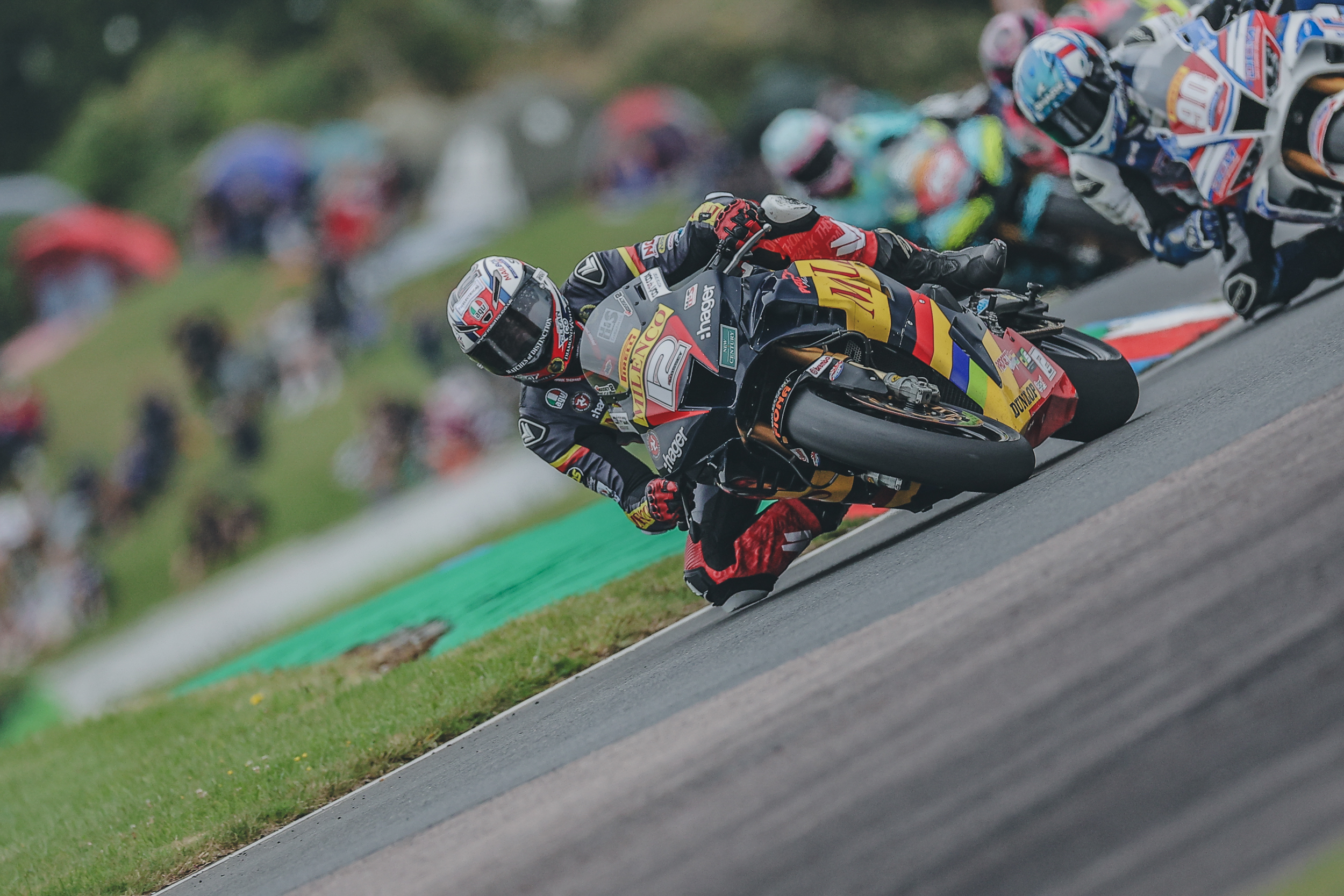 Swann Dominates Thruxton Superstock Saturday