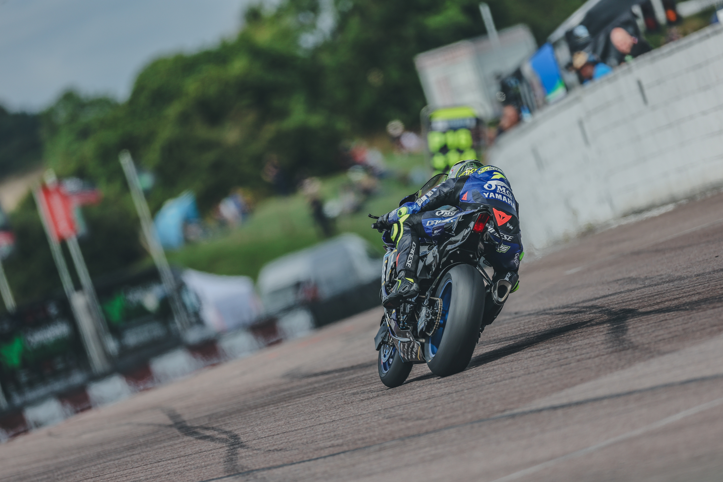 Vickers Completes Thruxton Double With Masterful Race 3 Victory