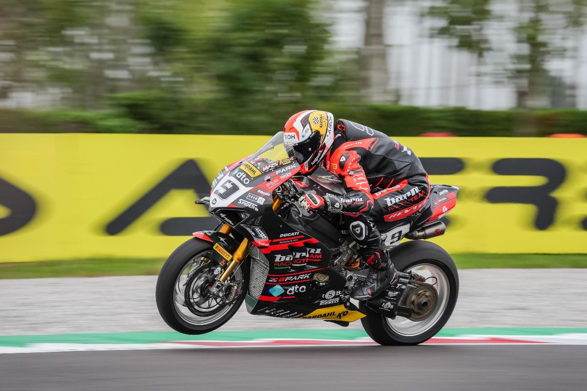 Cremona Welcomes Worldsbk With Lowes Fastest On Day 1