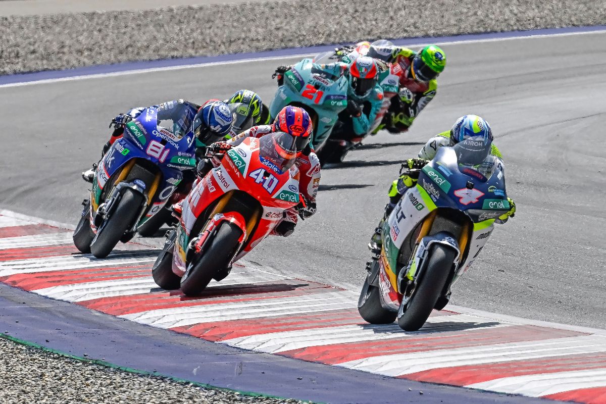 Four riders, one crown: Garzo holds the cards as Misano finale awaits