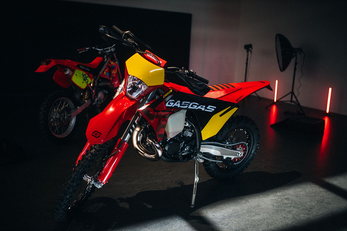 GASGAS Comes Out Swinging With A Special-Edition 2-Stroke Enduro Bike