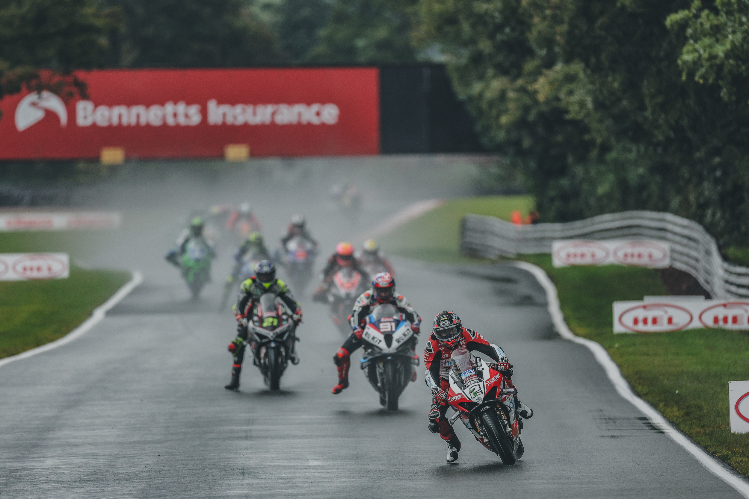 Irwin and Ryde Triumph in Dramatic Oulton Park Showdown