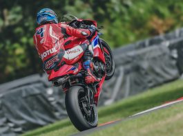 Kennedy Edges Stapleford In Thrilling Supersport Sprint At Oulton Park