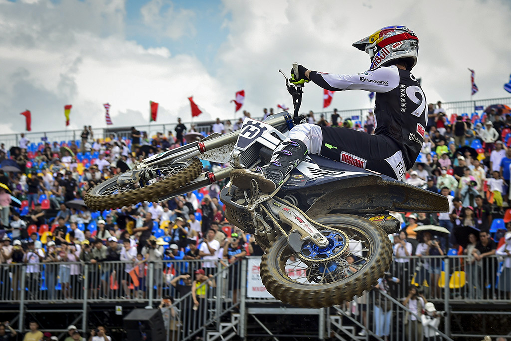 Prado And Coenen Take The Honours At The Oriental Beauty Valley Mxgp Of China