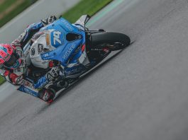 Pirelli National Superstock With Moneybarn Vehicle Finance - Round 10 At Donington Park