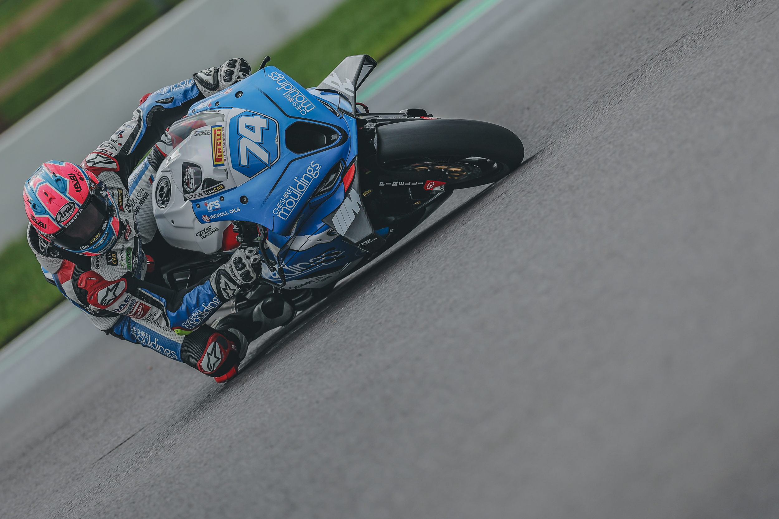 Pirelli National Superstock With Moneybarn Vehicle Finance - Round 10 At Donington Park