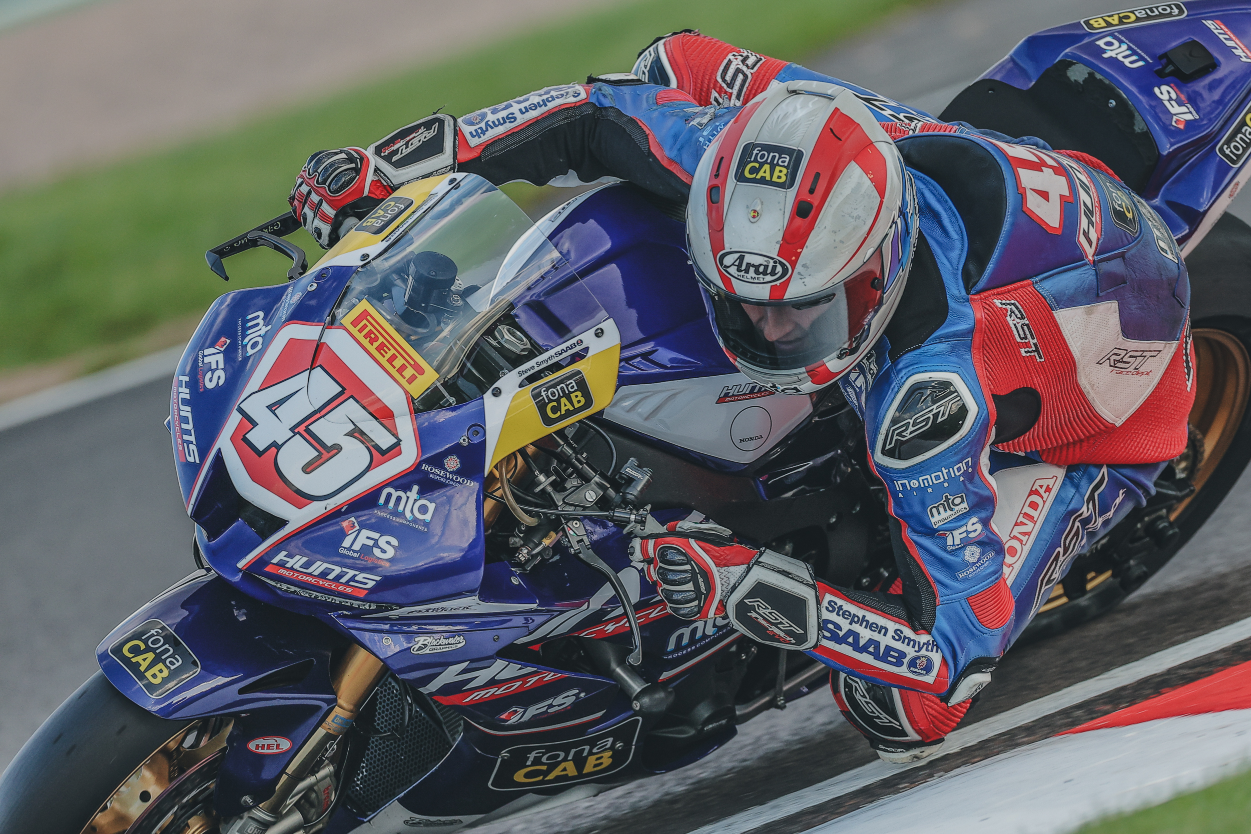 Pirelli National Superstock With Moneybarn Vehicle Finance - Round 10 At Donington Park