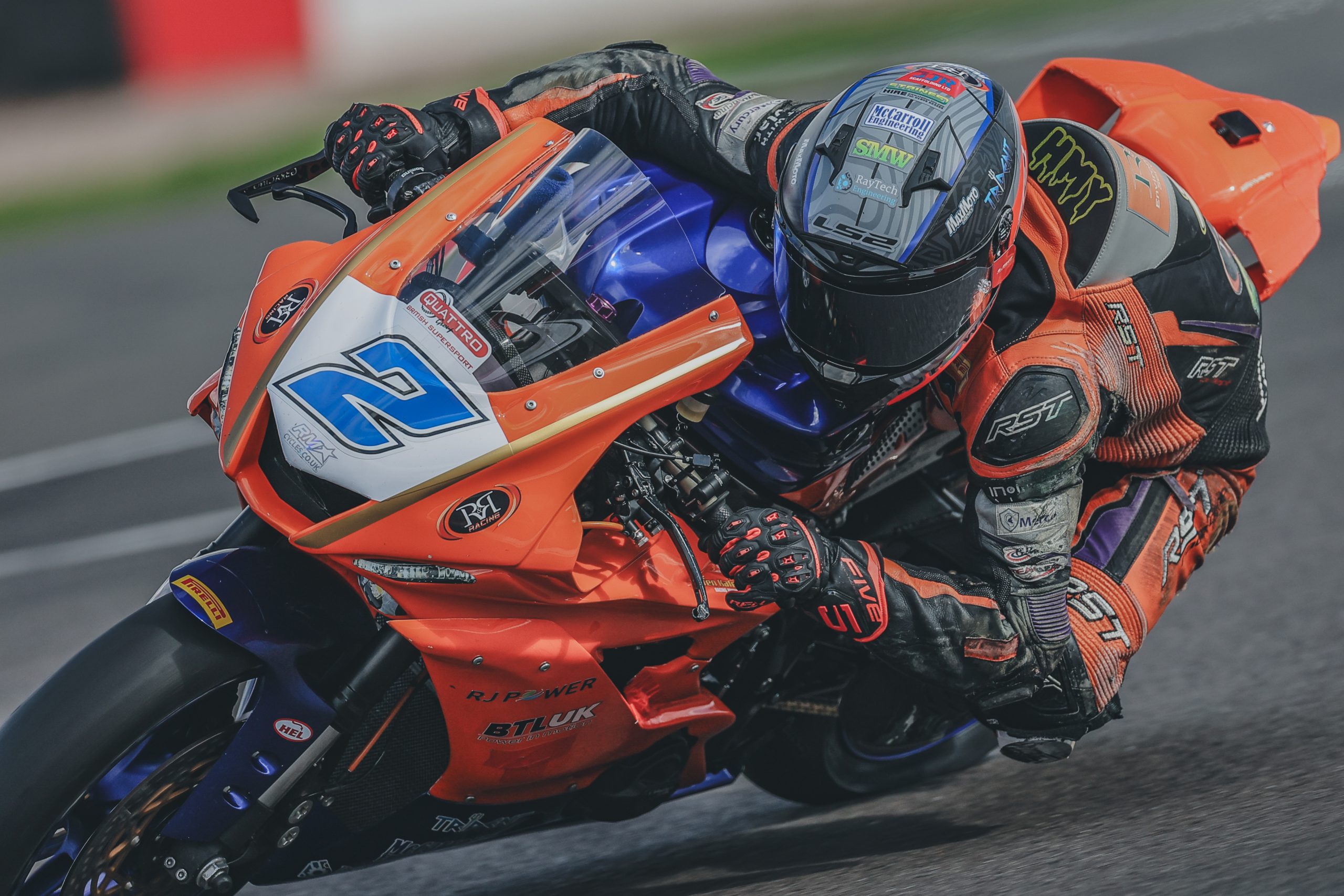 Quattro Group British Supersport & Gp2 / Hel Supersport Cup - Round 10 At Donington Park