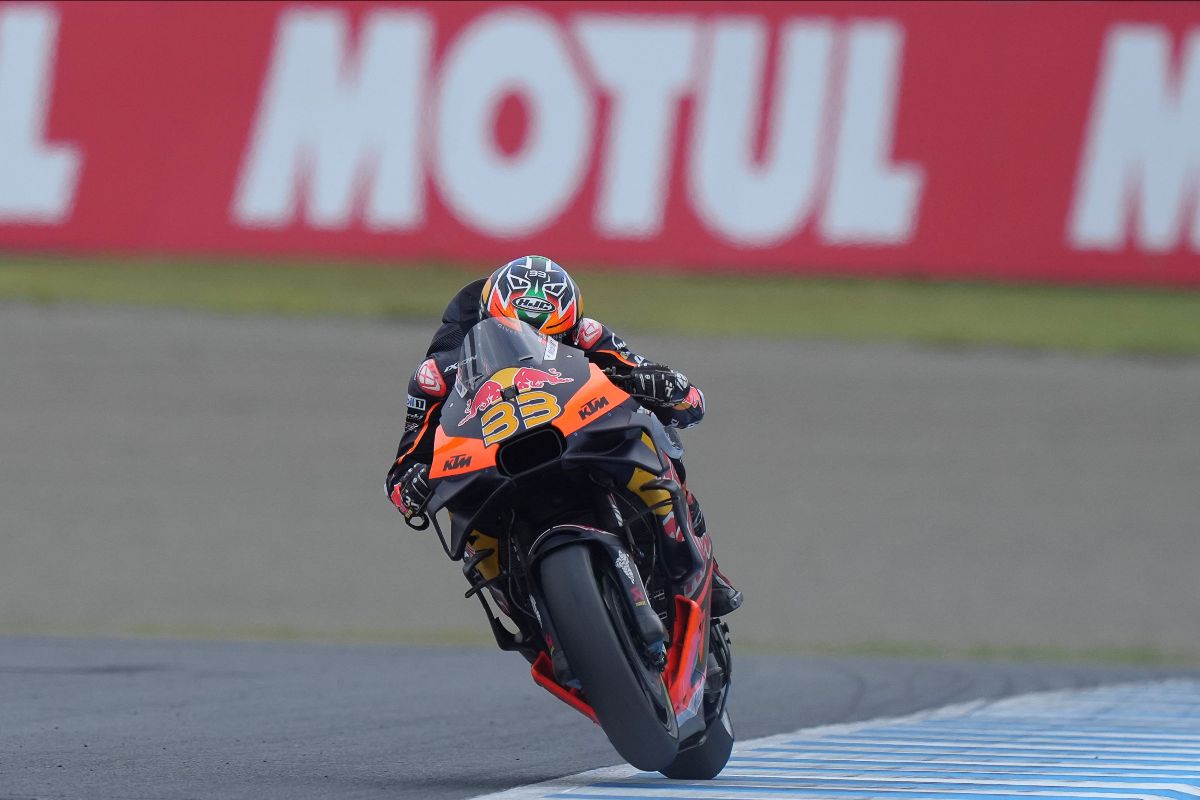 Binder puts KTM on top as Marquez, Martin and more sit close