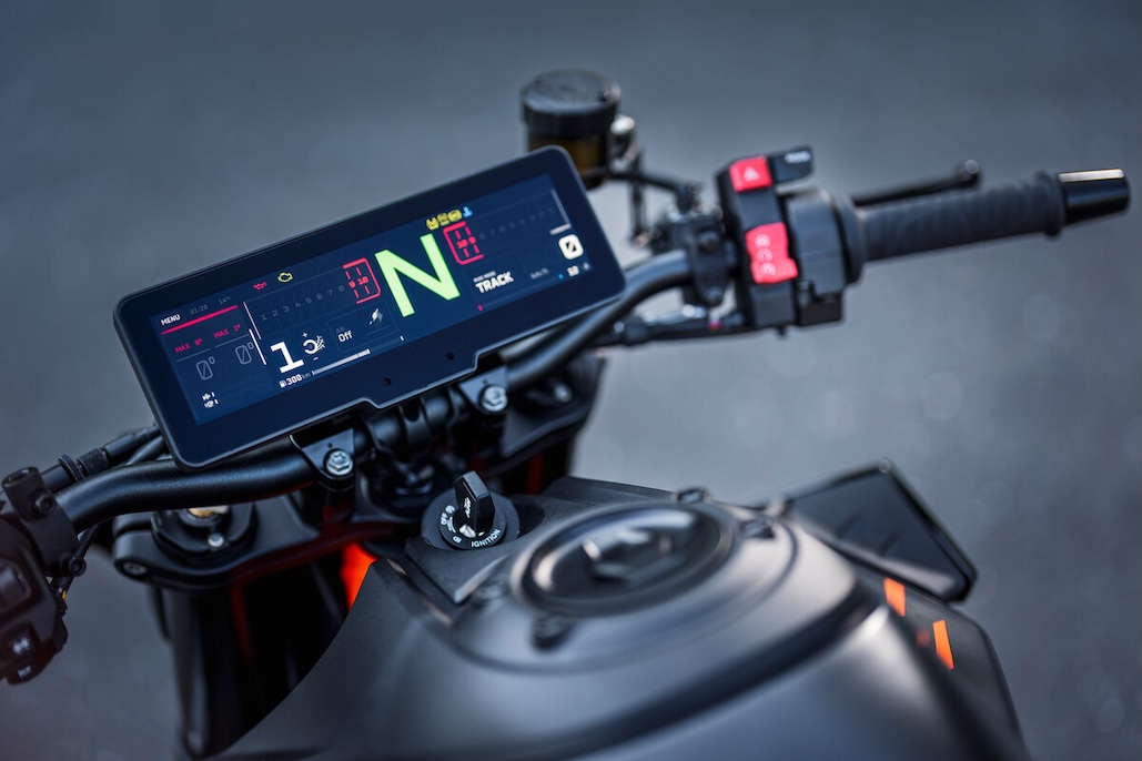 Ktm Takes Its On-bike Hmi Experience To Another Level With New Tft Displays